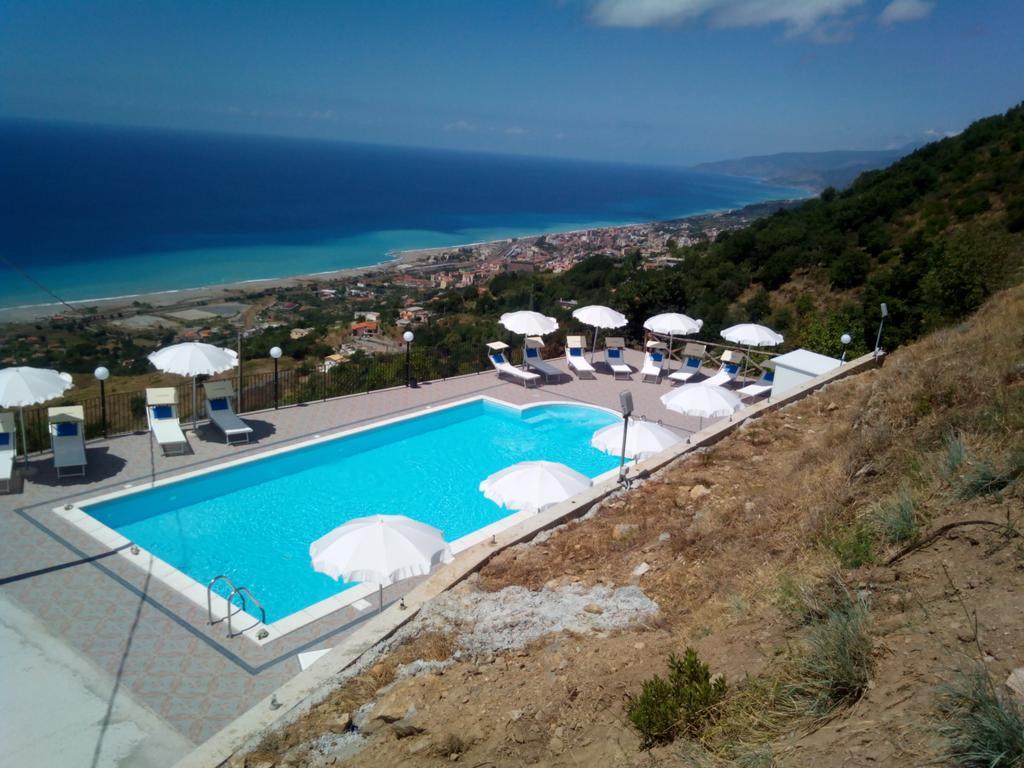 Agriturismo La Palombara Paola Buitenkant foto